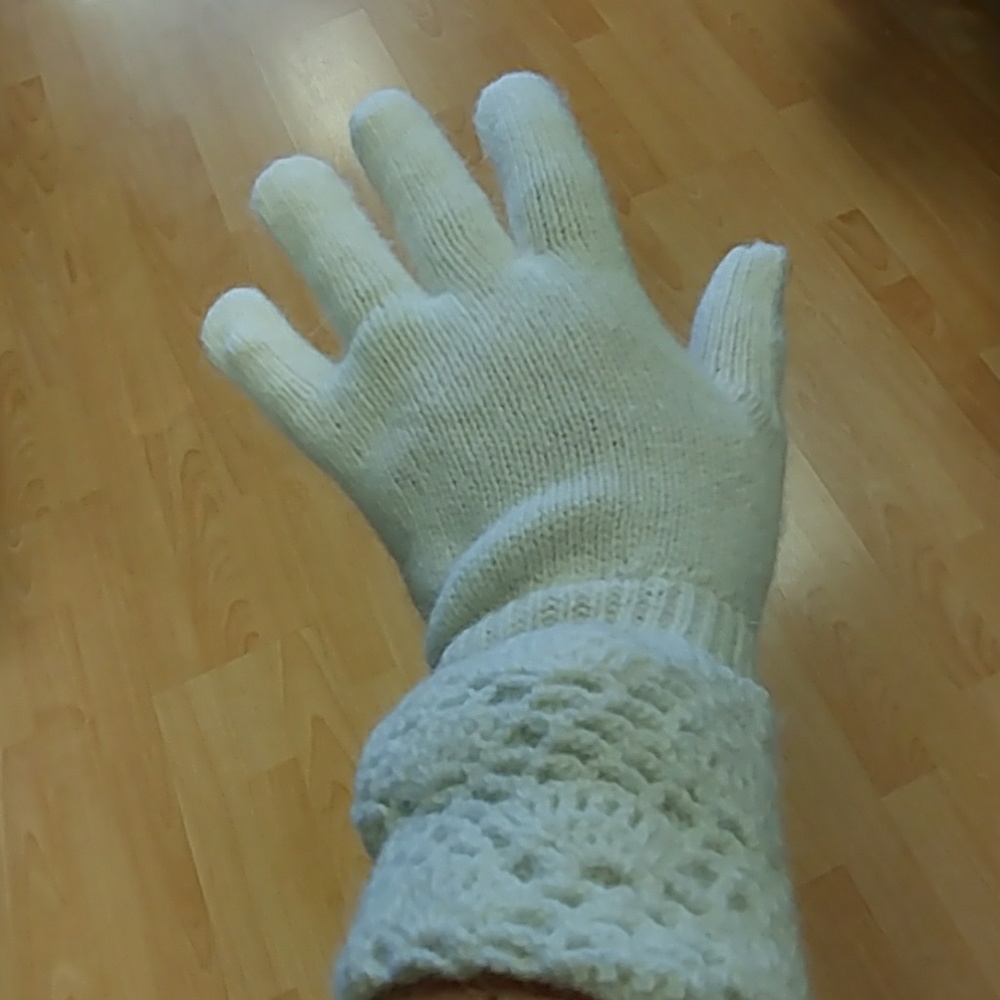 Betmar  Angora Gloves with Scalloped Trim